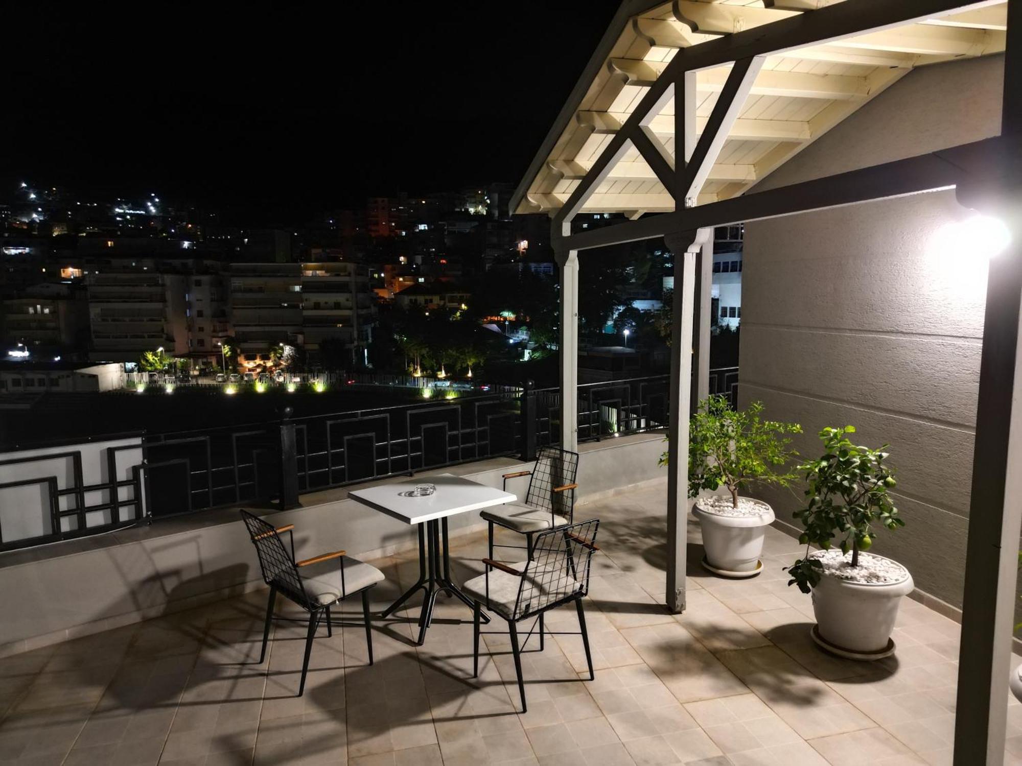 Rs Skendo Apartments Gjirokastra Zewnętrze zdjęcie